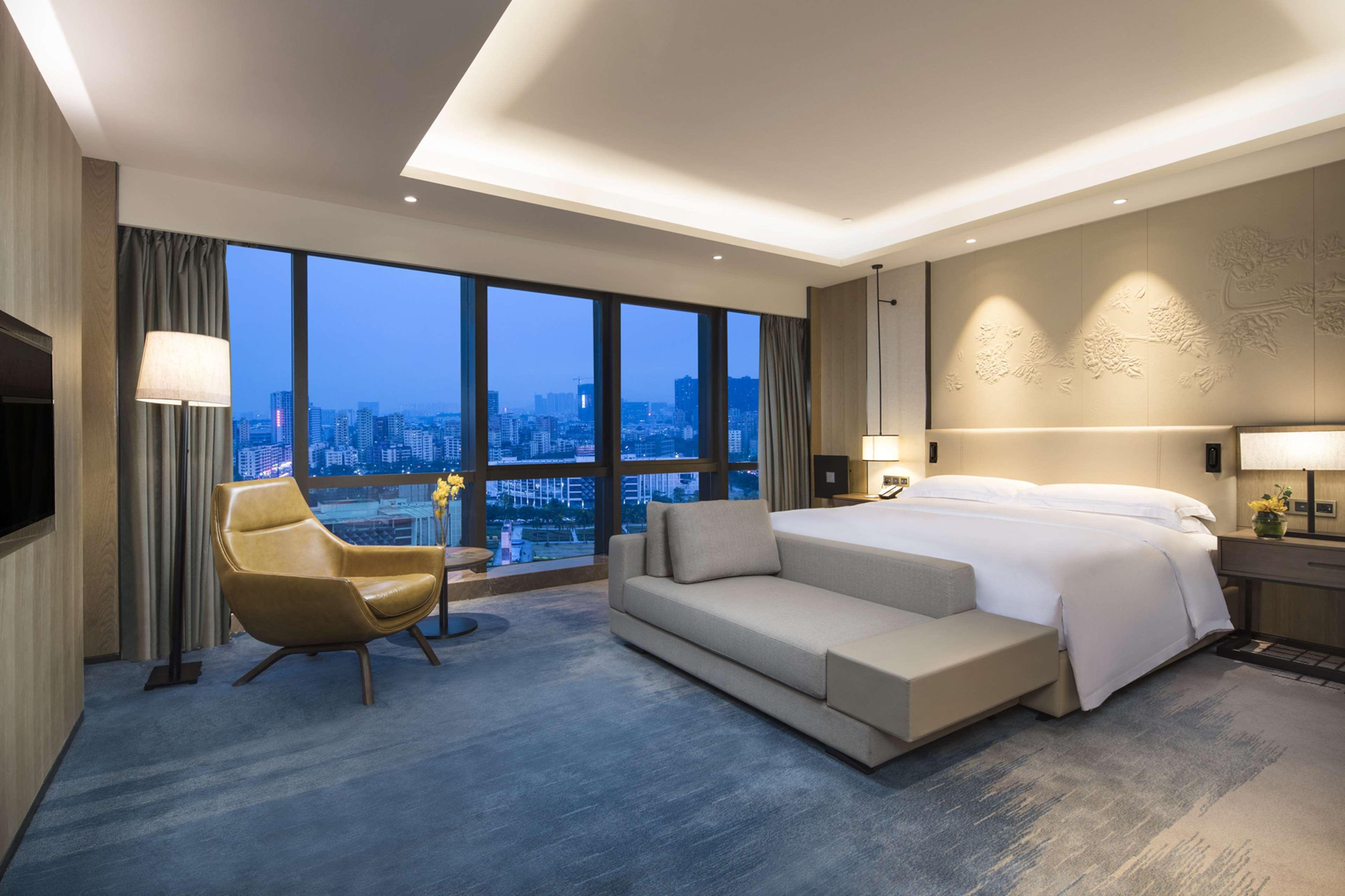 Doubletree By Hilton Hotel Shenzhen Longhua, Near Huawei, Foxcnn, Shenzhen North Railway, Uniwalk & Uniworld Shopping Mall, Sam'S Club Esterno foto