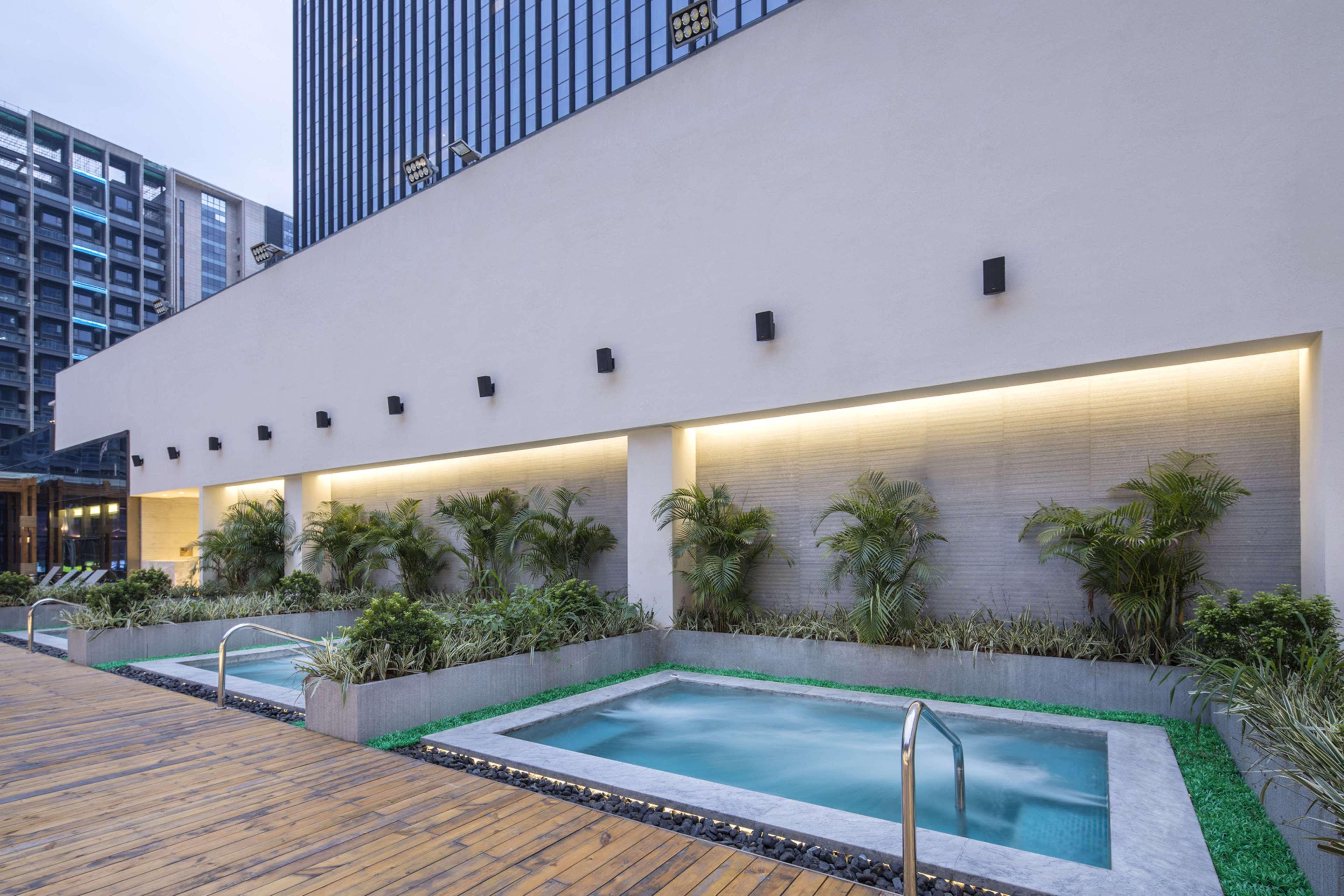 Doubletree By Hilton Hotel Shenzhen Longhua, Near Huawei, Foxcnn, Shenzhen North Railway, Uniwalk & Uniworld Shopping Mall, Sam'S Club Esterno foto