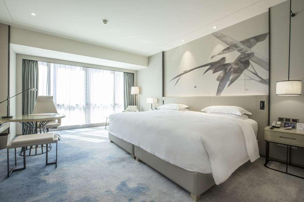 Doubletree By Hilton Hotel Shenzhen Longhua, Near Huawei, Foxcnn, Shenzhen North Railway, Uniwalk & Uniworld Shopping Mall, Sam'S Club Camera foto