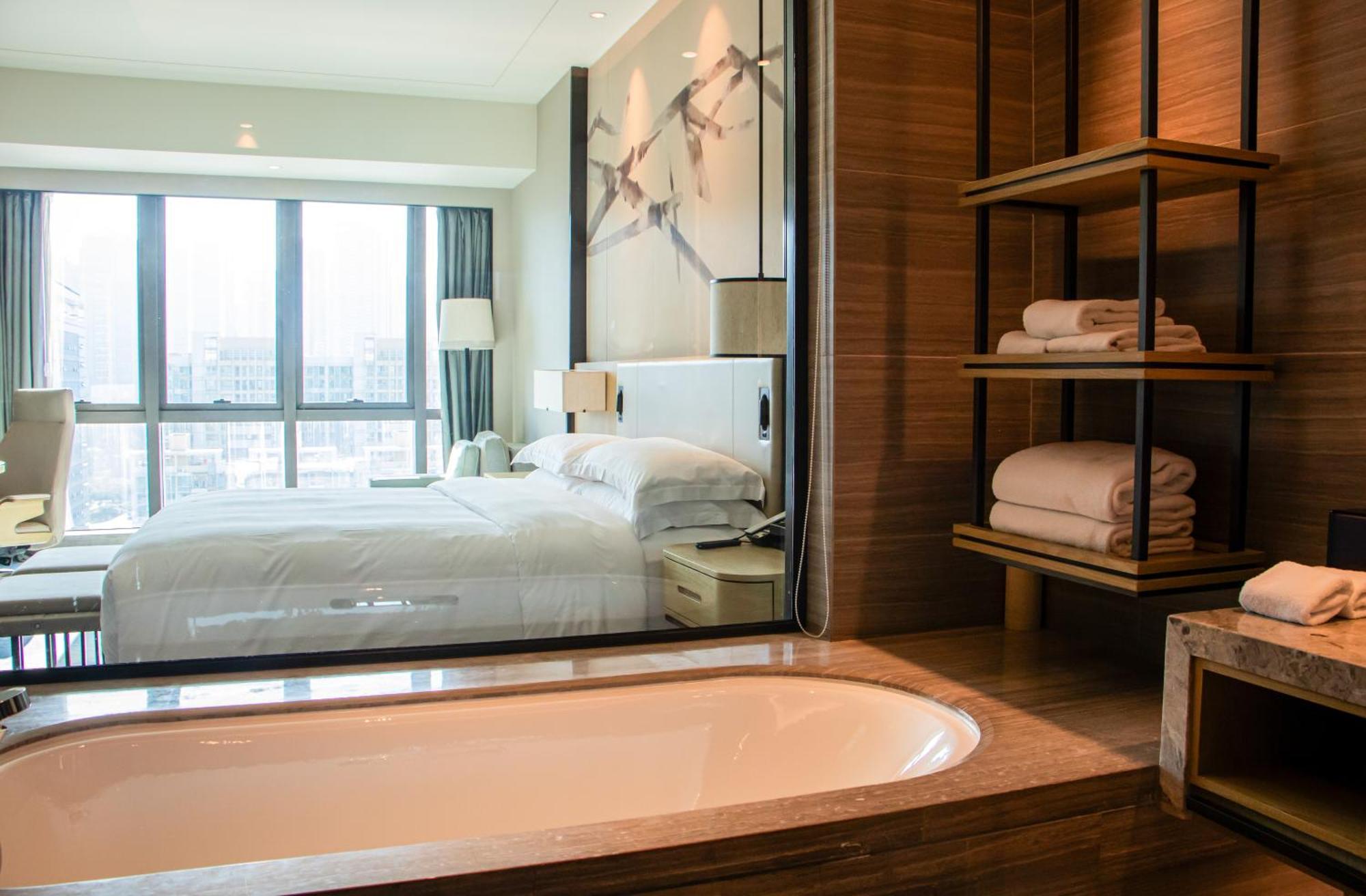Doubletree By Hilton Hotel Shenzhen Longhua, Near Huawei, Foxcnn, Shenzhen North Railway, Uniwalk & Uniworld Shopping Mall, Sam'S Club Esterno foto