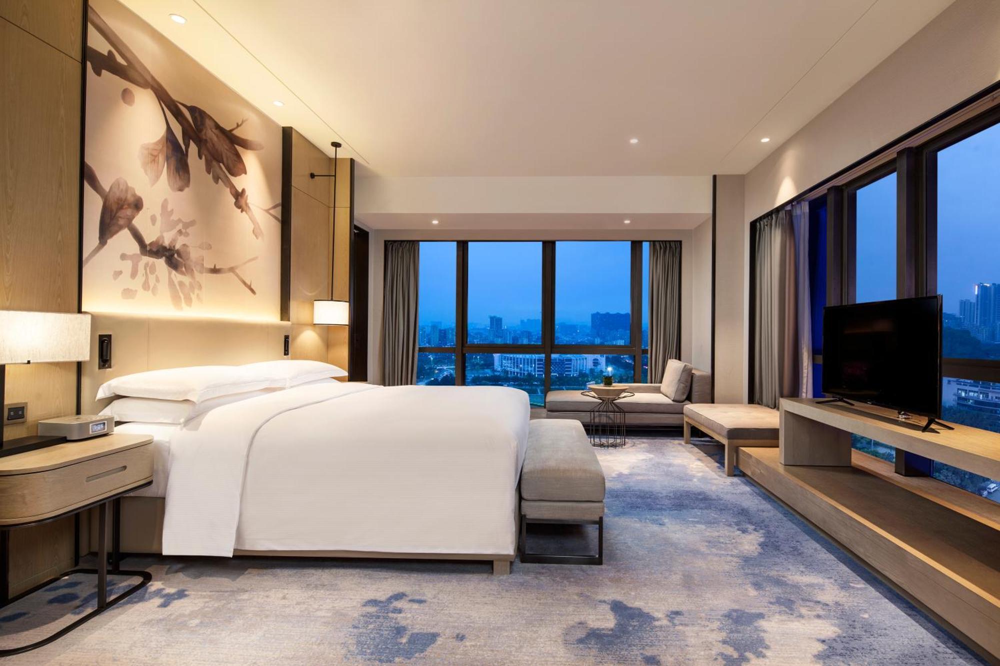 Doubletree By Hilton Hotel Shenzhen Longhua, Near Huawei, Foxcnn, Shenzhen North Railway, Uniwalk & Uniworld Shopping Mall, Sam'S Club Esterno foto