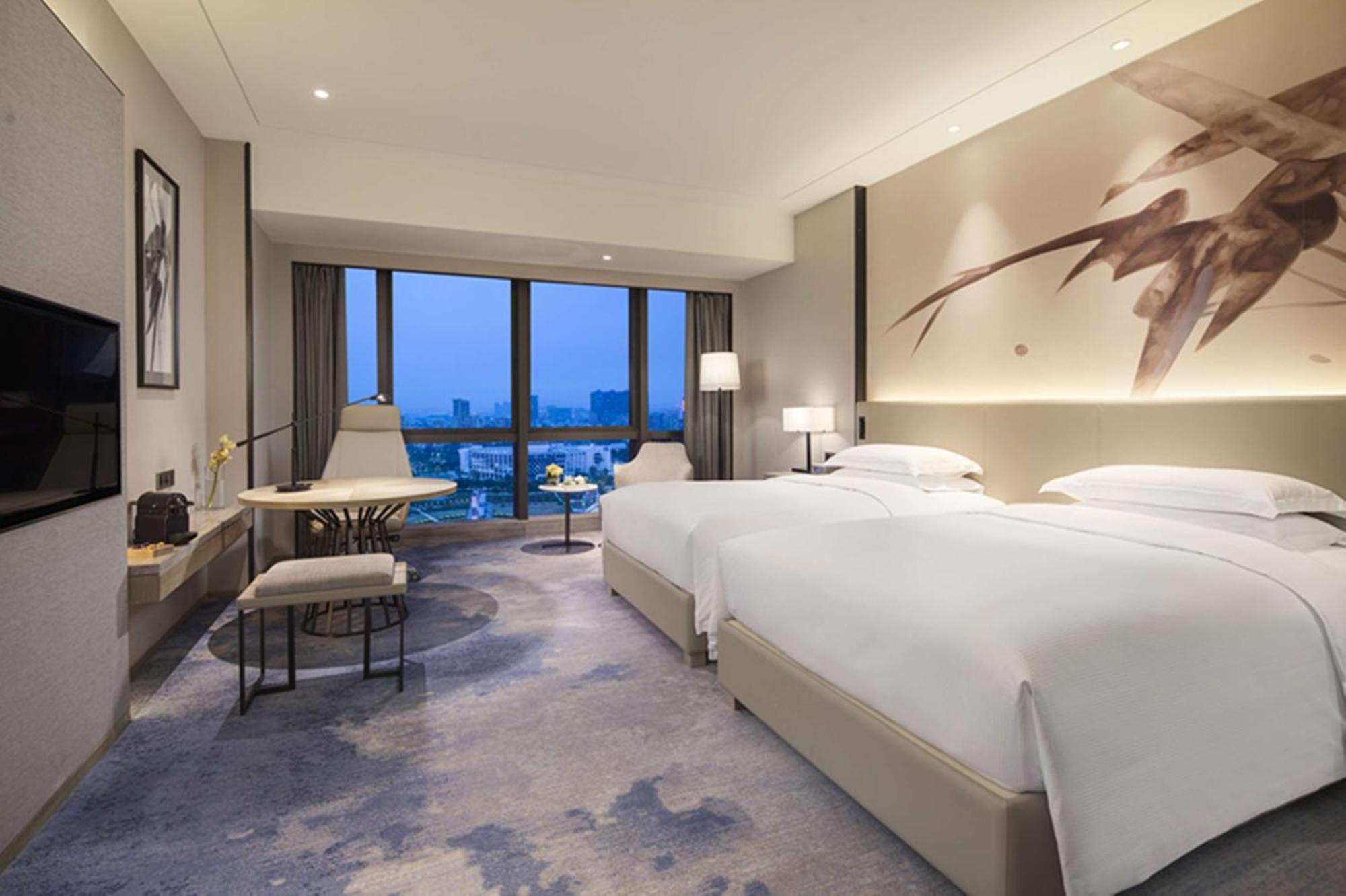 Doubletree By Hilton Hotel Shenzhen Longhua, Near Huawei, Foxcnn, Shenzhen North Railway, Uniwalk & Uniworld Shopping Mall, Sam'S Club Esterno foto