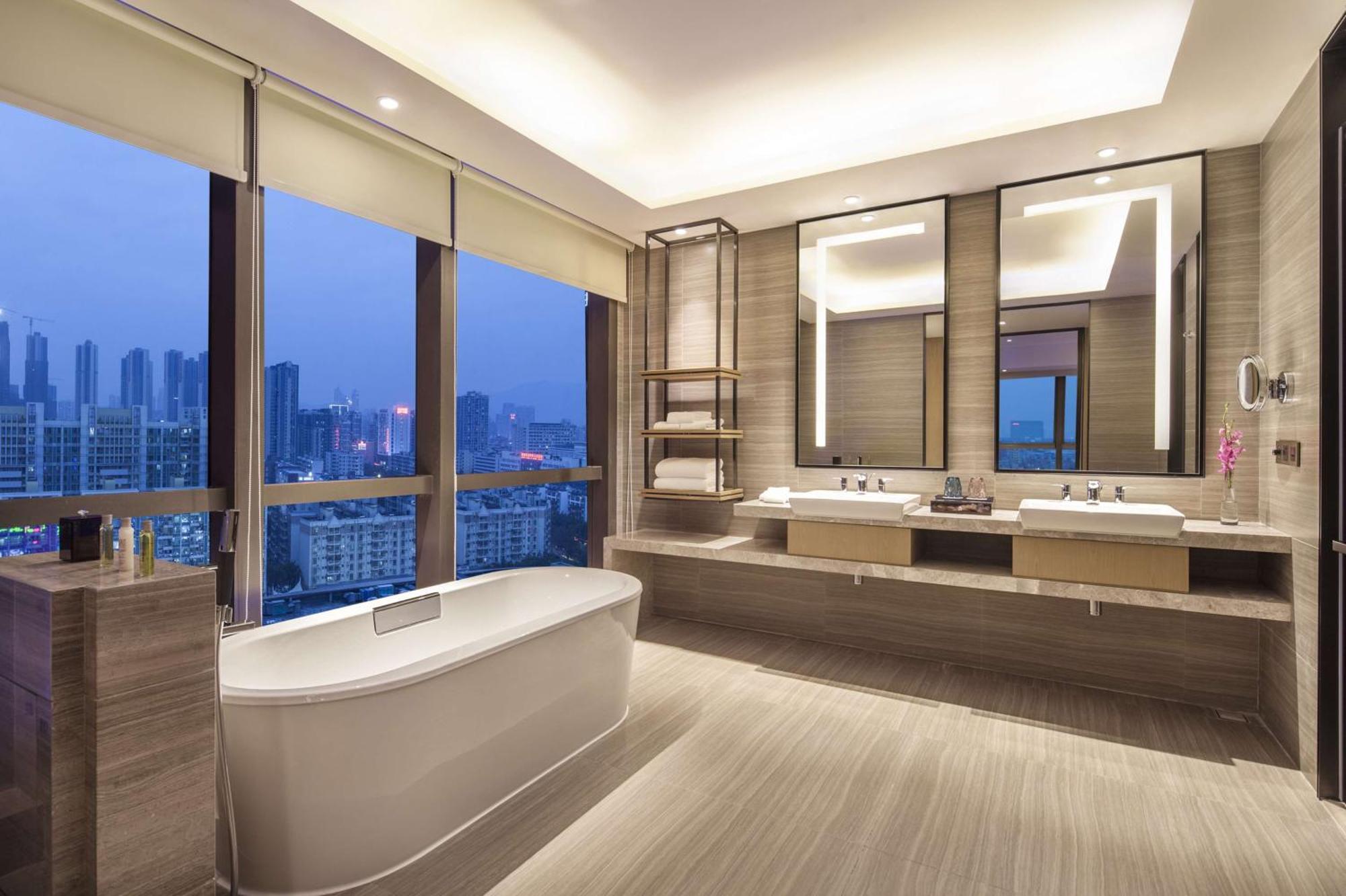 Doubletree By Hilton Hotel Shenzhen Longhua, Near Huawei, Foxcnn, Shenzhen North Railway, Uniwalk & Uniworld Shopping Mall, Sam'S Club Esterno foto